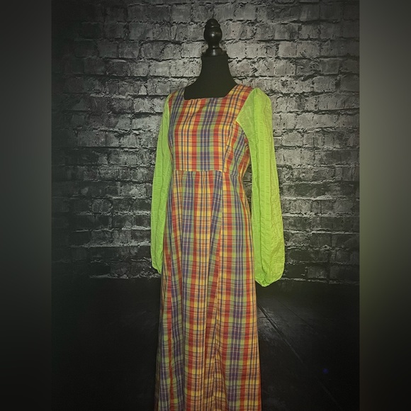 Costume Dress - Picture 1 of 7